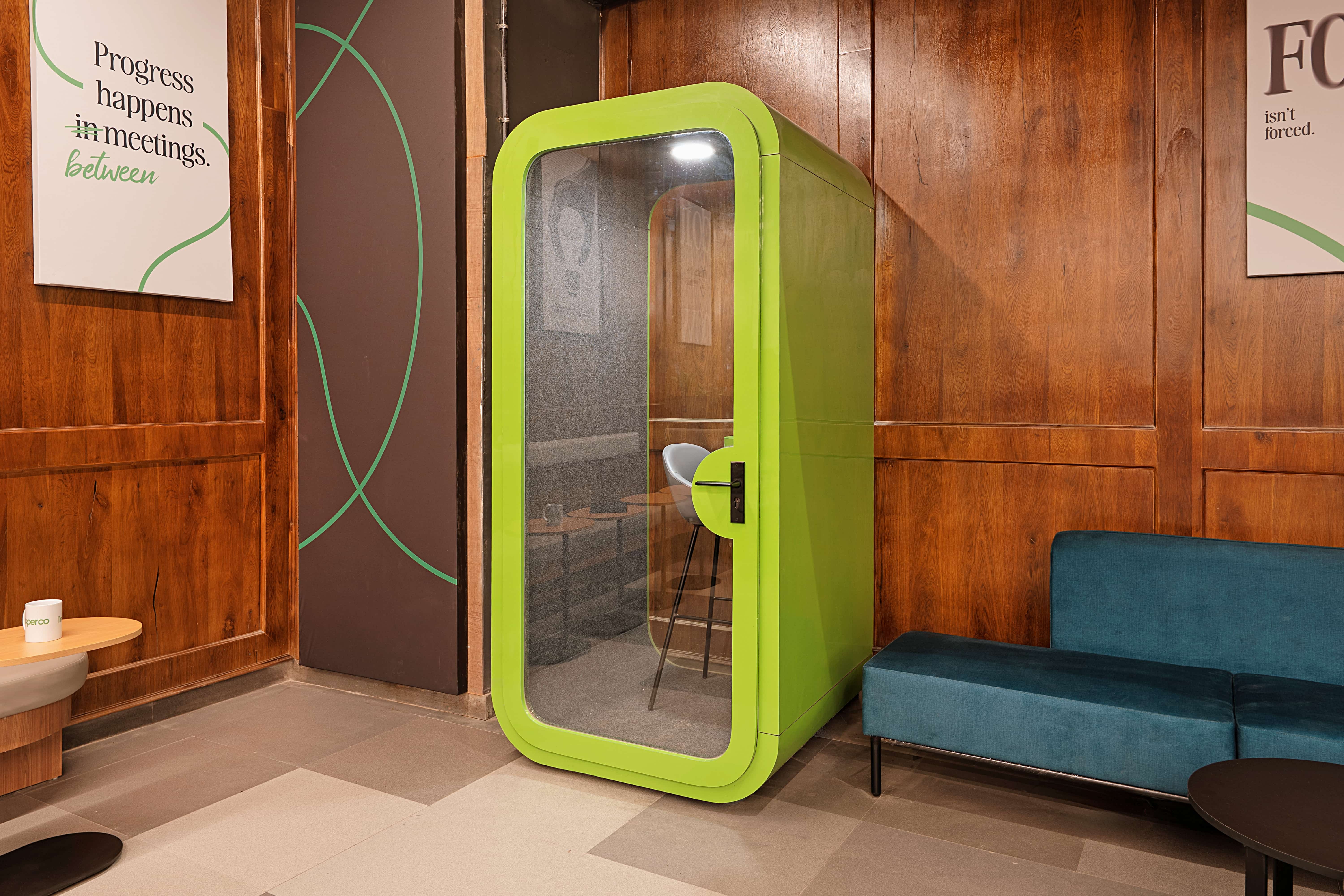 Workspaces & Meeting Rooms | Greater Noida West | superco